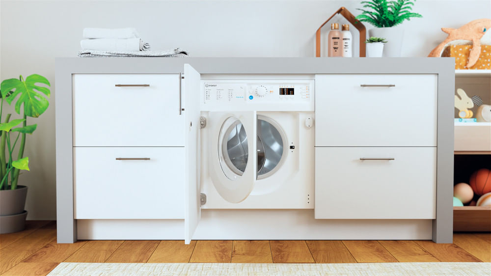 Waschmaschine Einbau Indesit 7kg 1200U. 