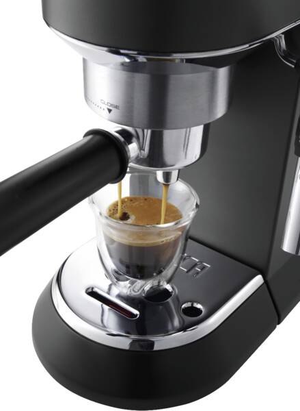 Espressomaschine DeLonghi.